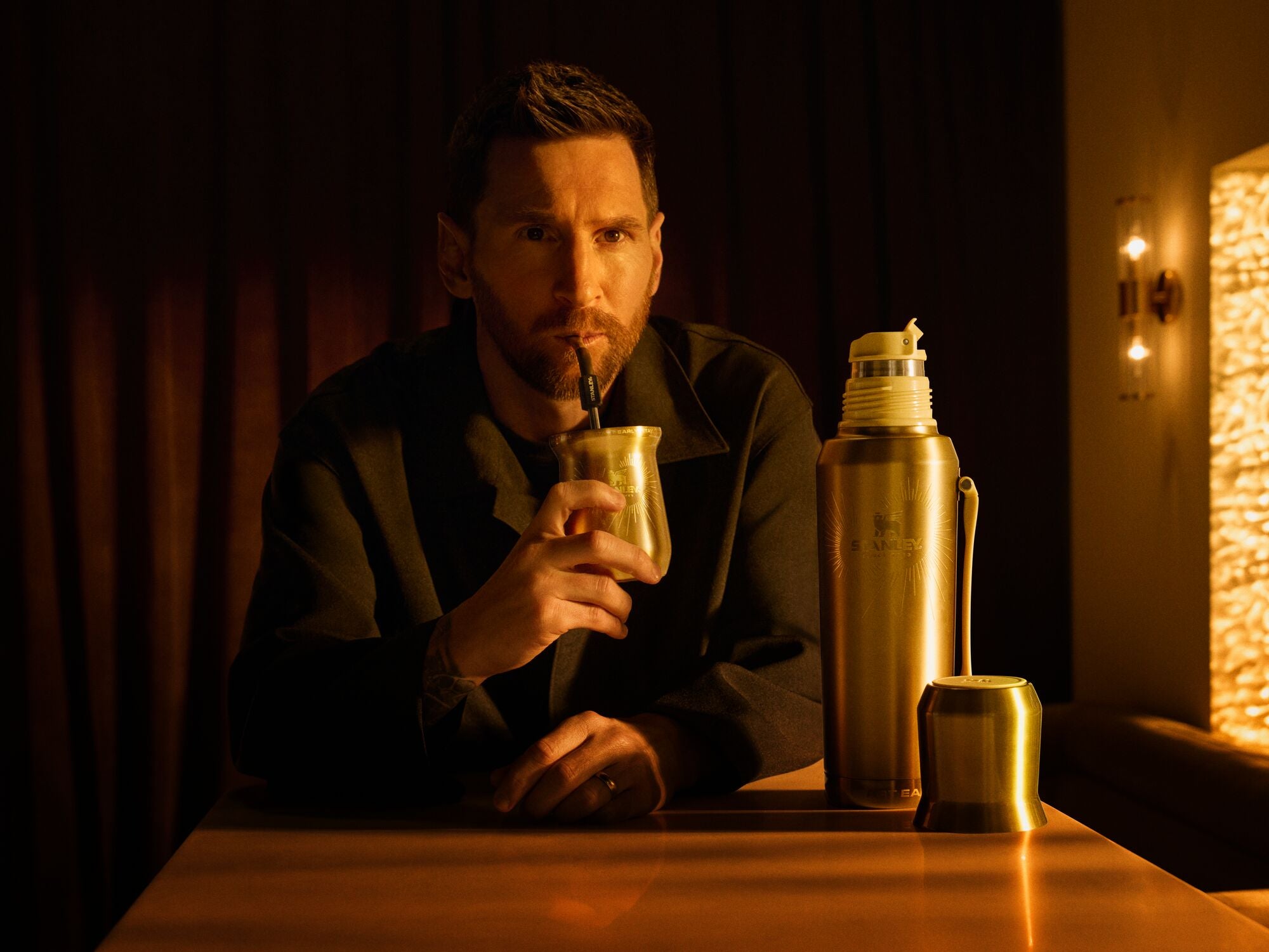 Large_JPG-H126-OMNI-StanleyMatteBottle-Cropped-4x3.jpg