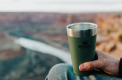 Vaso de Camping Adventure Verde | 473 ml
